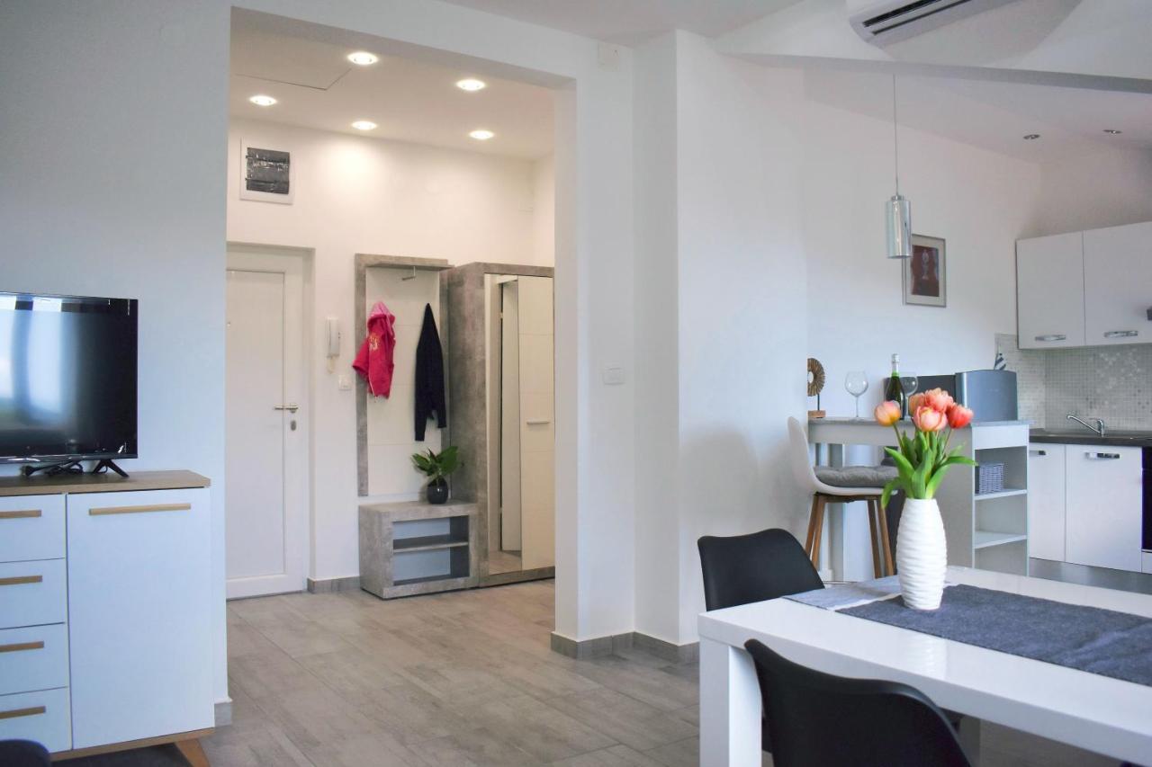 Klikly Appartement Labin  Buitenkant foto